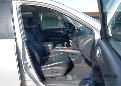 2018 Nissan Pathfinder Platinum z USA, uszkodzony, nr VIN 5N1DR2MN8JC650117